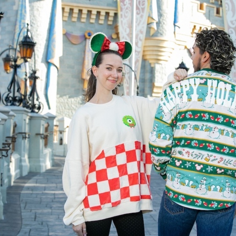 DISNEY PIXAR 2022 CHRISTMAS CHECKERED SPIRIT JERSEY Adult Small - Picture 13 of 13